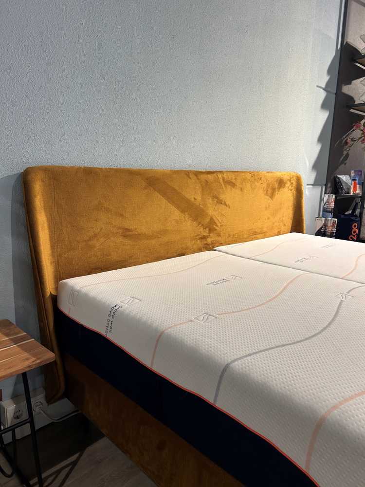 M line Elite Boxspring - Showroommodel
