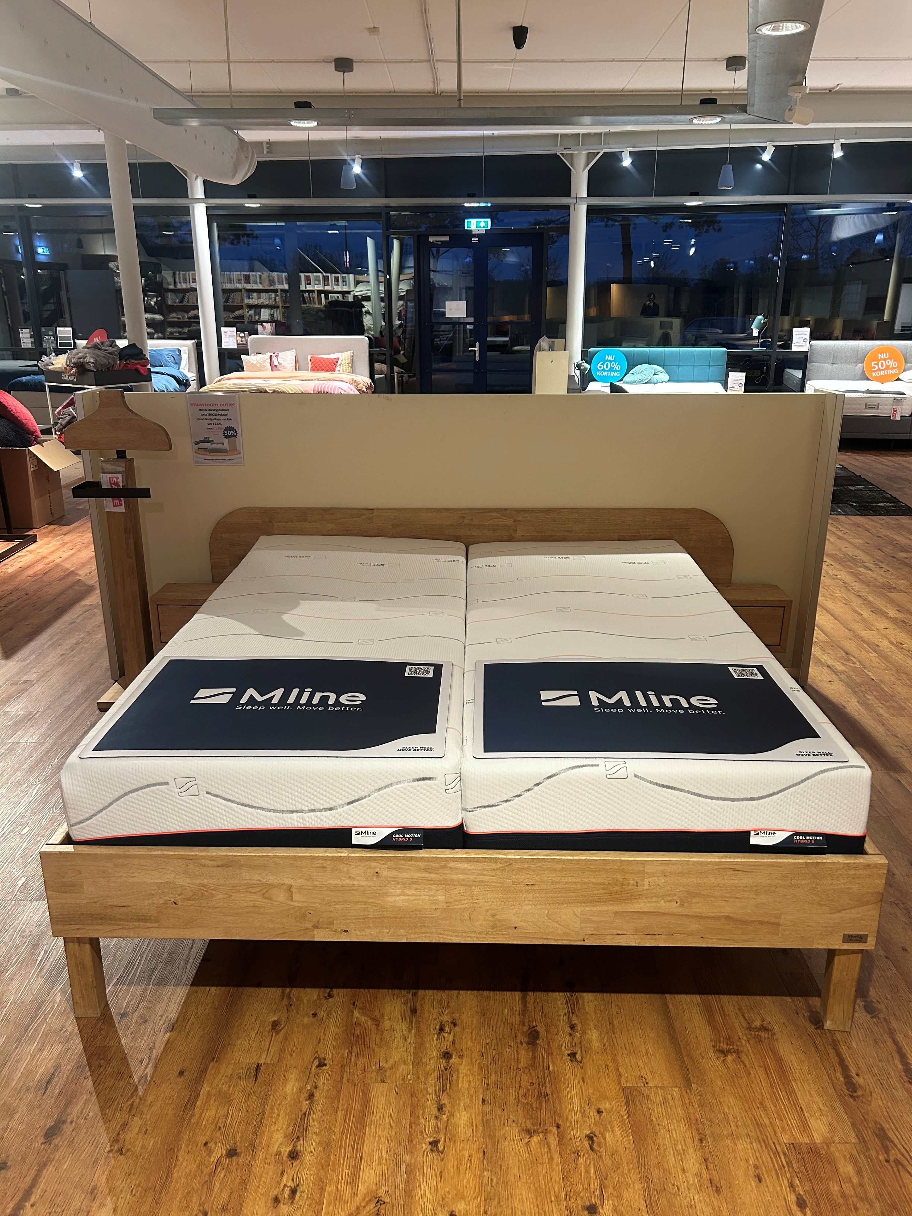 Steel & Stockings Lotta ledikant - Showroommodel