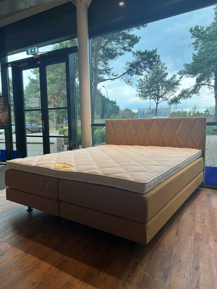 HML Bedding Ostinato Boxspring - Showroommodel