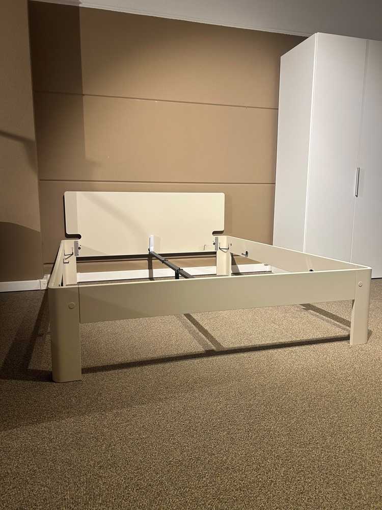Auping Auronde 1500 bedomranding - Showroommodel