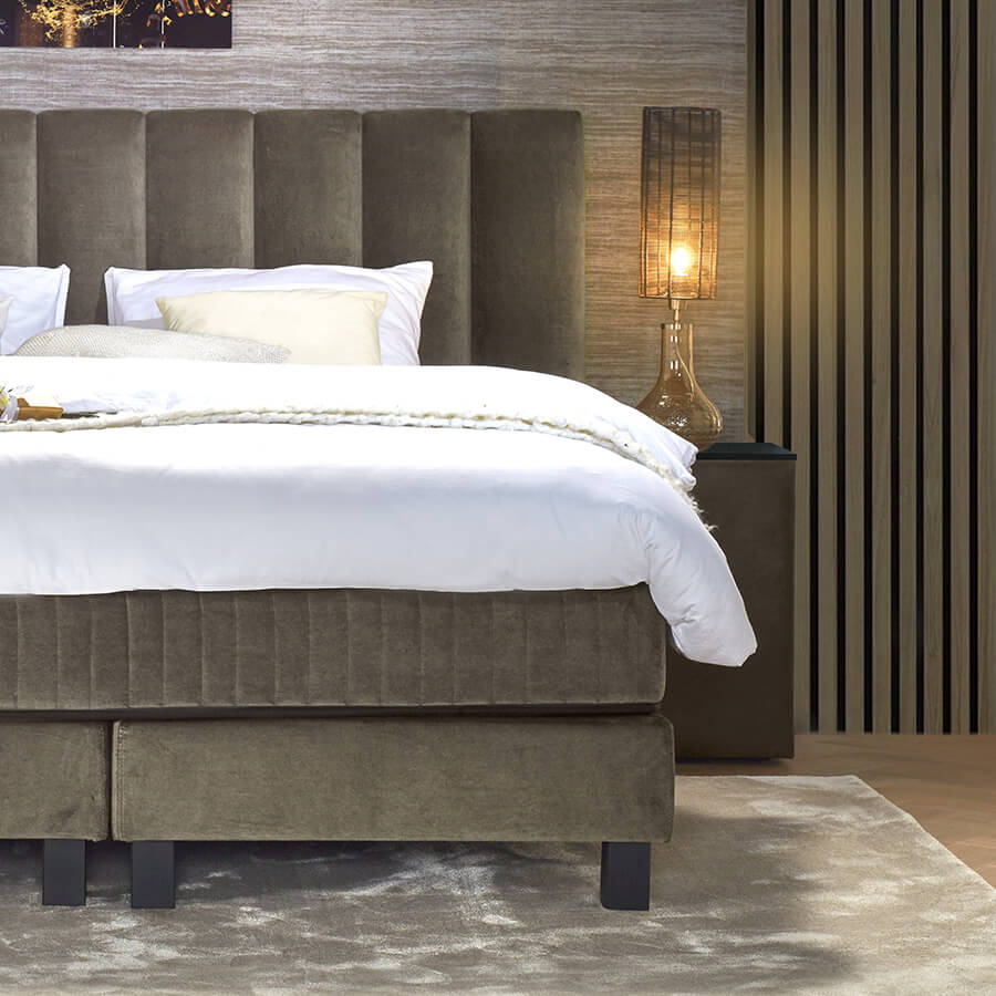 Serta Chandon boxspring detail premium