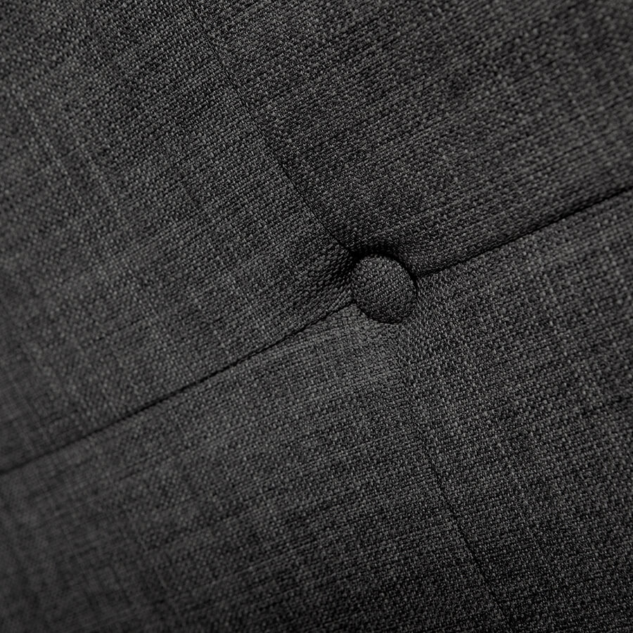 Detail van gecapitonneerd hoofdbord Caresse 4850 Silver